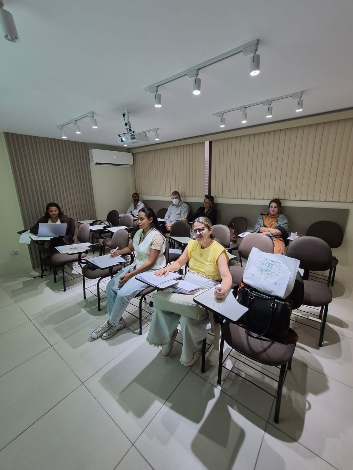 Turma durante aula no Instituto